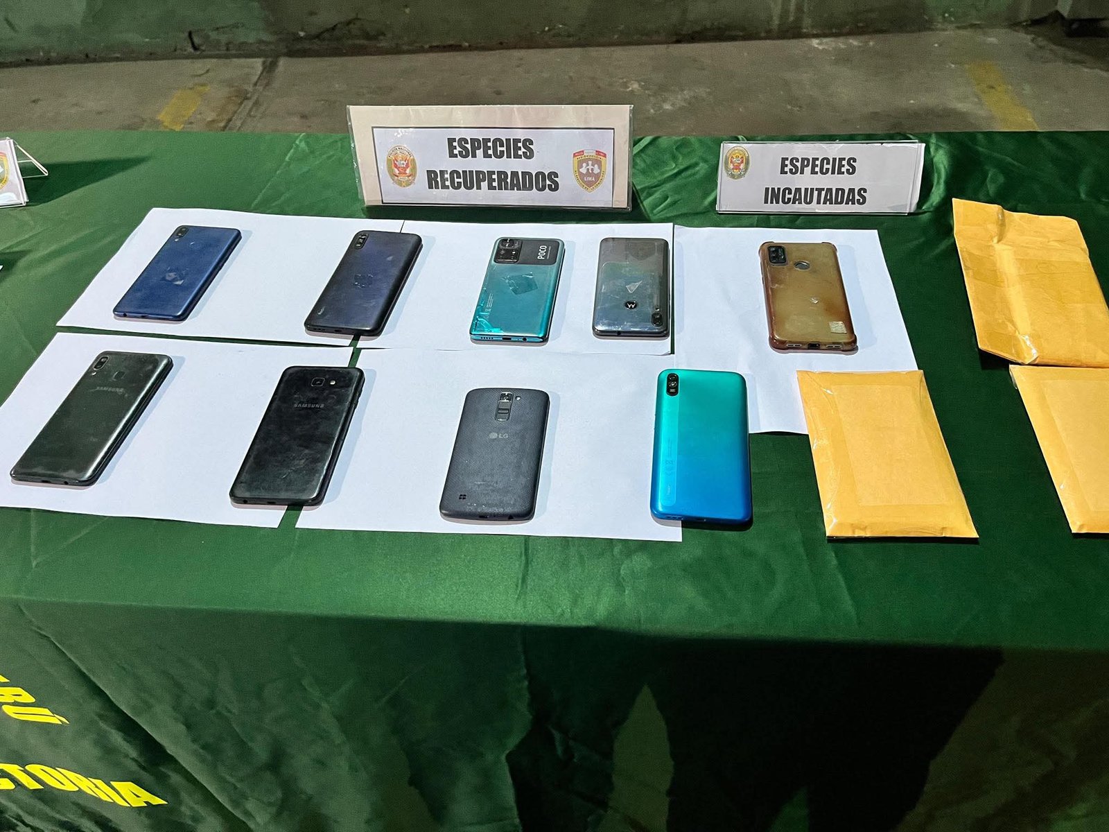 Armas y droga incautado en estado de emergencia.