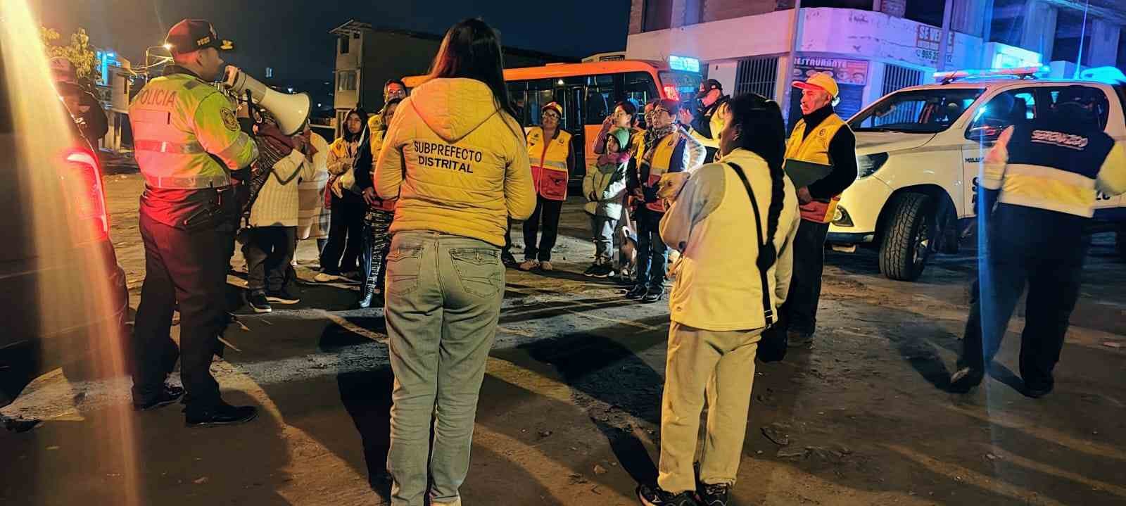 Patrullaje mixto en Mirador Huarangal, Alto Selva Alegre, busca fortalecer la seguridad ciudadana. Iniciativa de la Comisaría Independencia con participación vecinal.