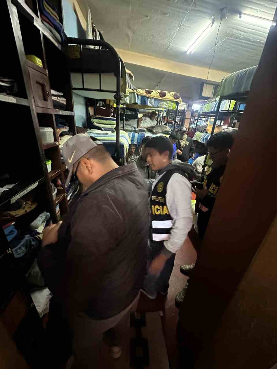 Archivo tipo Imagen sobre: Operaban desde el penal de Socabaya. Se investigan los hechos de la  presunta banda de extorsionadores Los Invisibles 